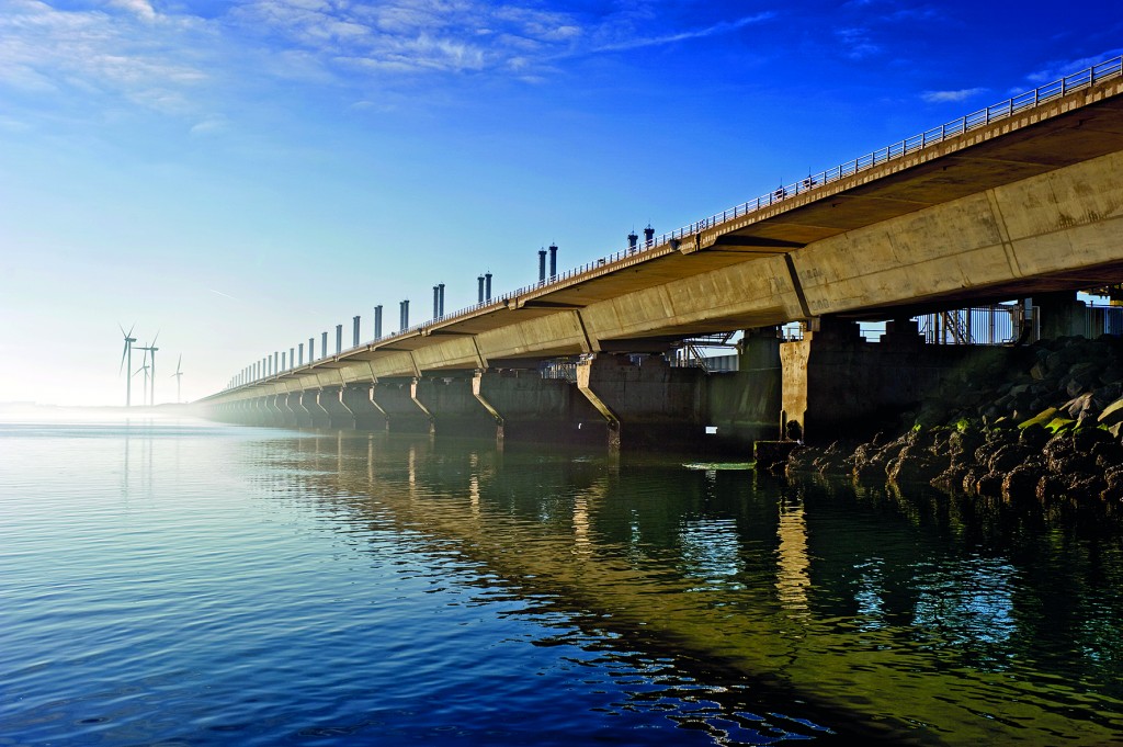 Oosterschelde Stormvloedkering